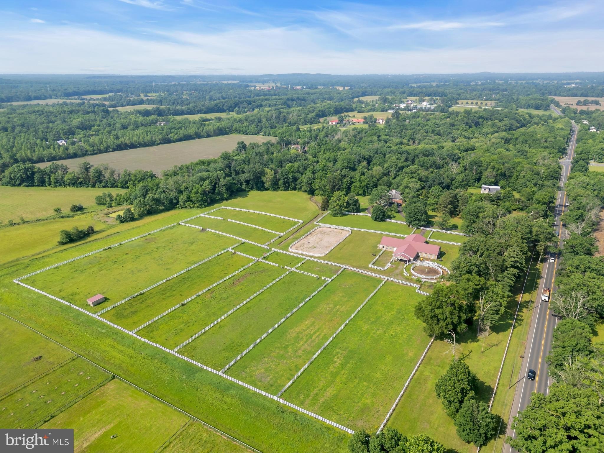 Currently Displayed Property Photo