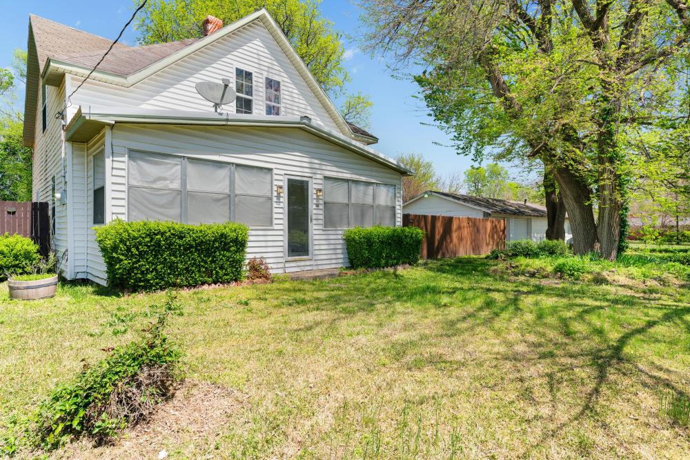 Currently Displayed Property Photo