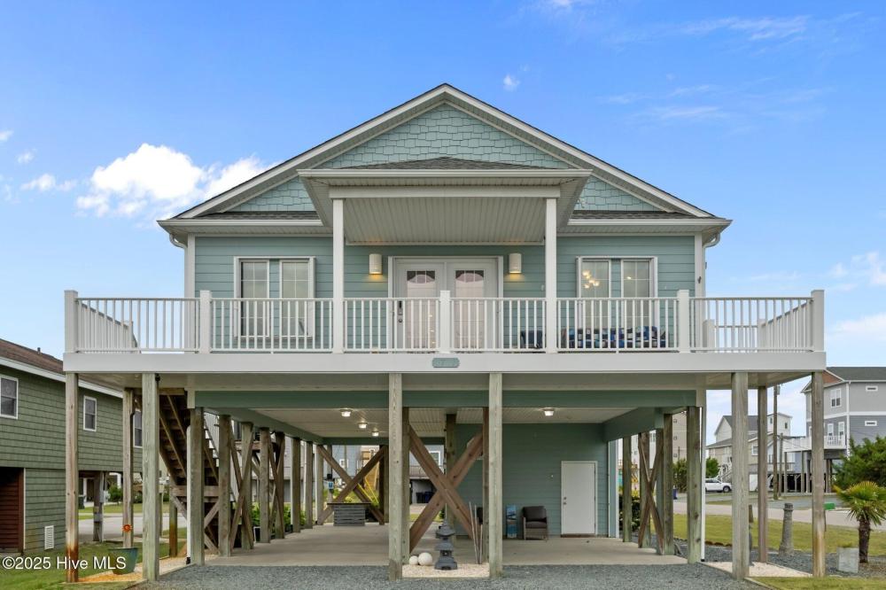 Currently Displayed Property Photo