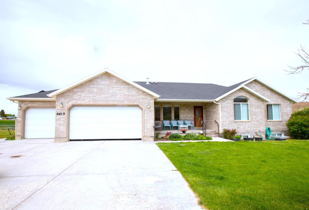 Currently Displayed Property Photo