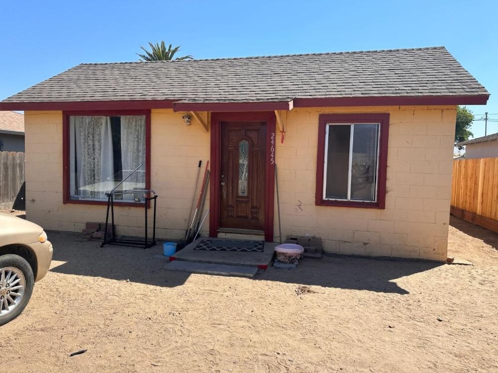 Currently Displayed Property Photo