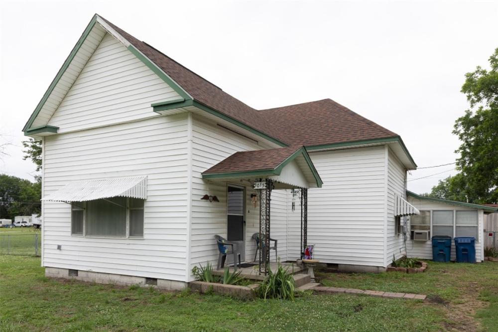 Currently Displayed Property Photo