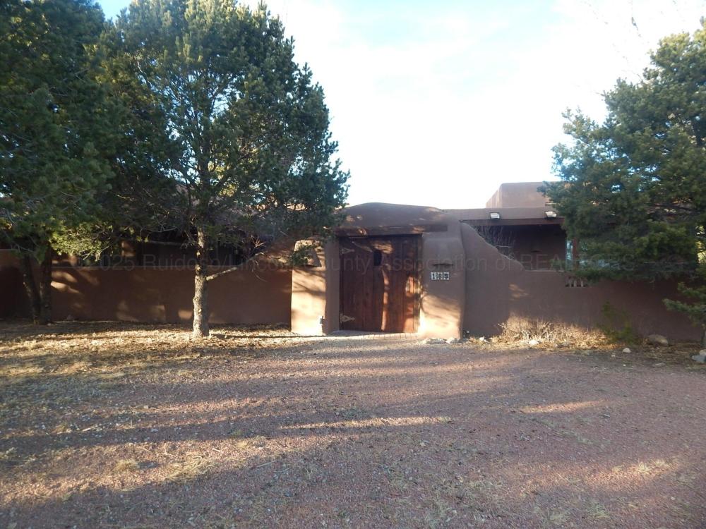 Currently Displayed Property Photo