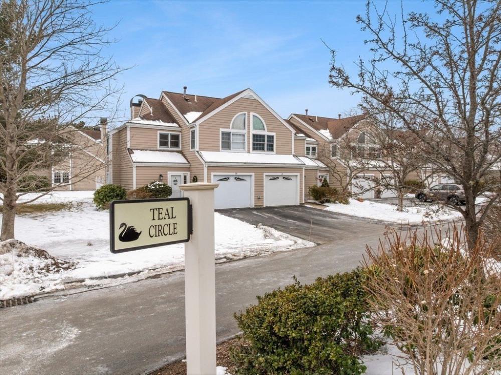 Currently Displayed Property Photo