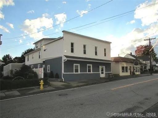 Currently Displayed Property Photo