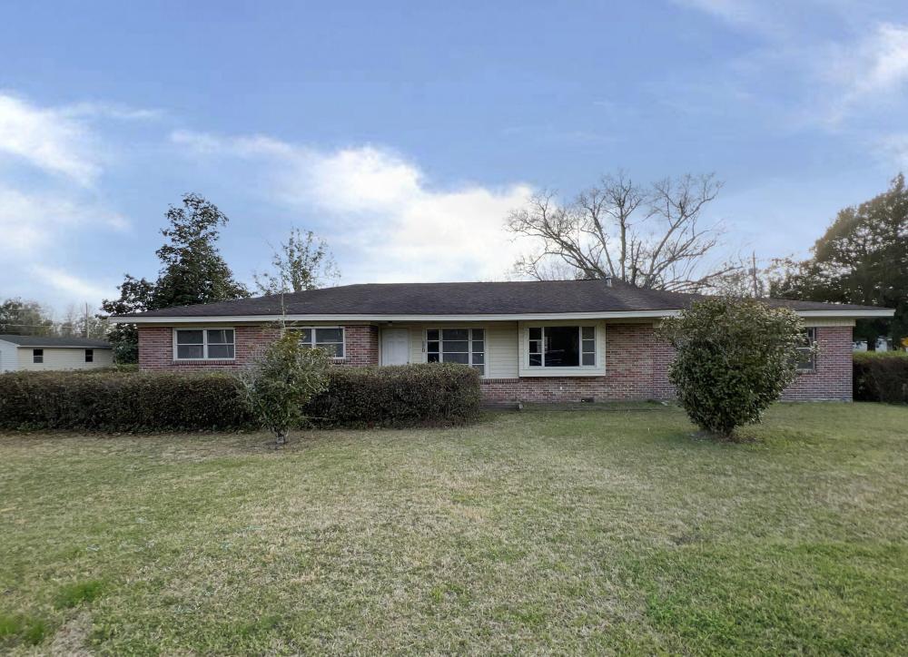 Currently Displayed Property Photo
