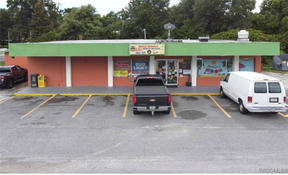 Currently Displayed Property Photo