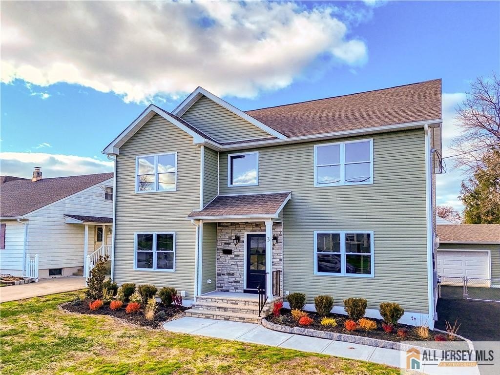 Currently Displayed Property Photo