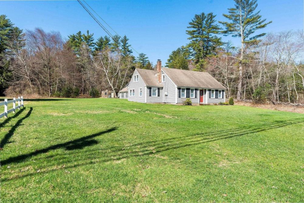 Currently Displayed Property Photo
