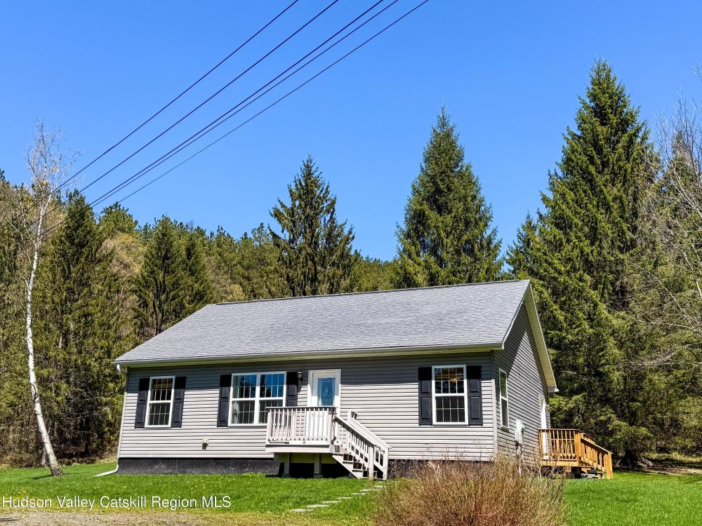 Currently Displayed Property Photo