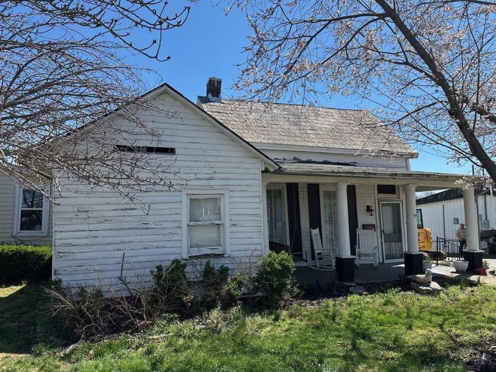 Currently Displayed Property Photo