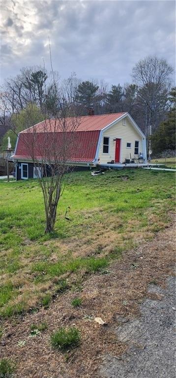 Currently Displayed Property Photo