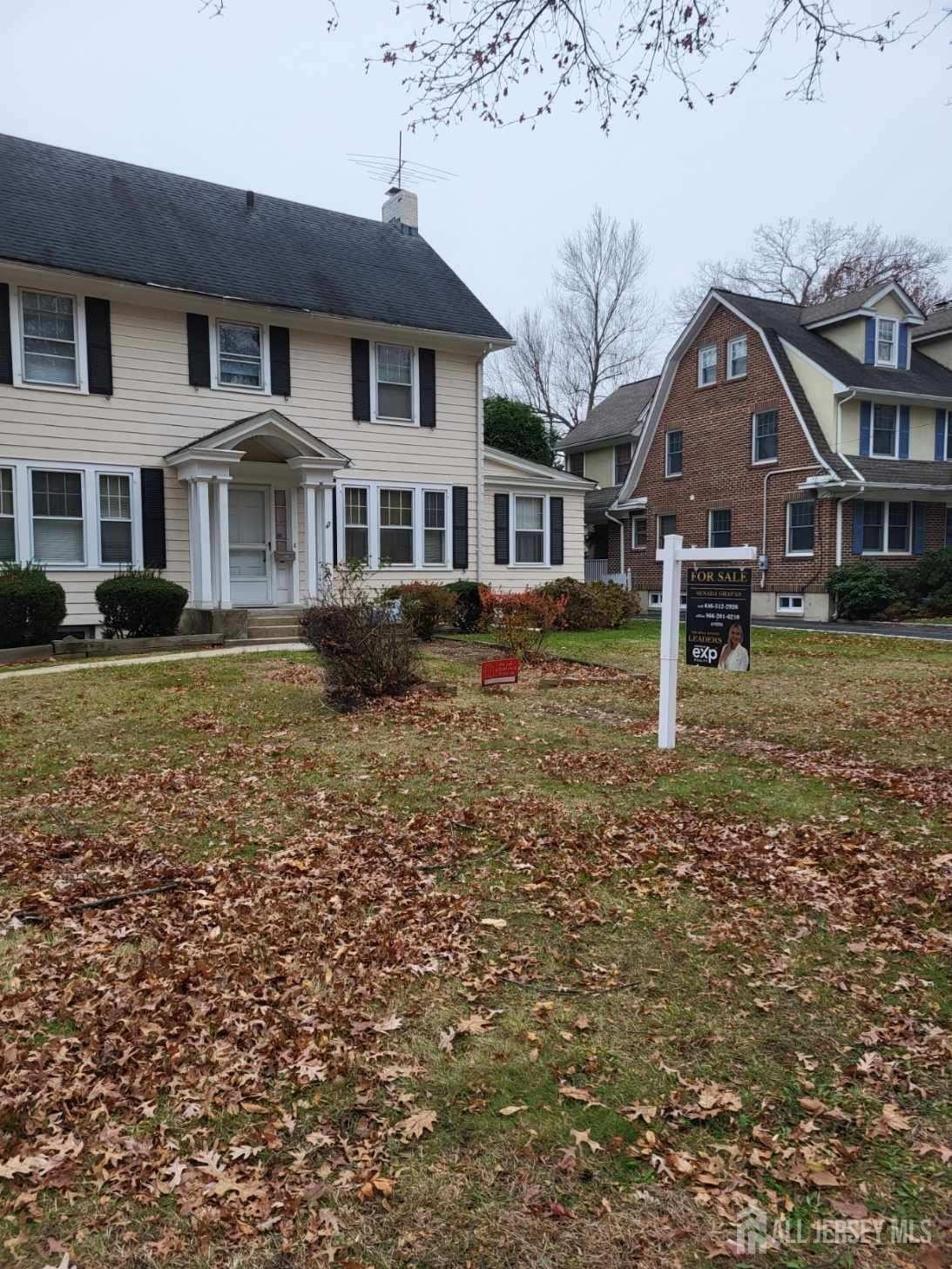 Currently Displayed Property Photo