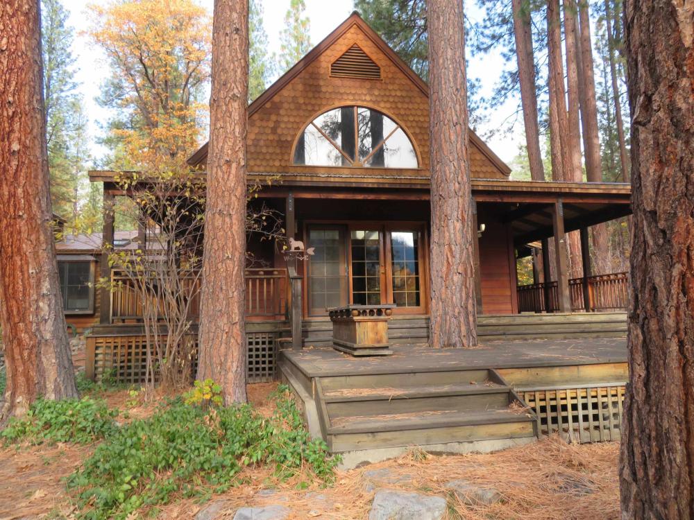 Currently Displayed Property Photo