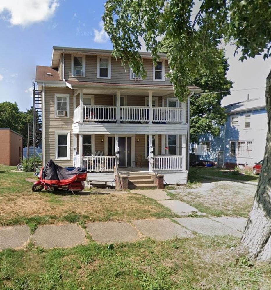Currently Displayed Property Photo