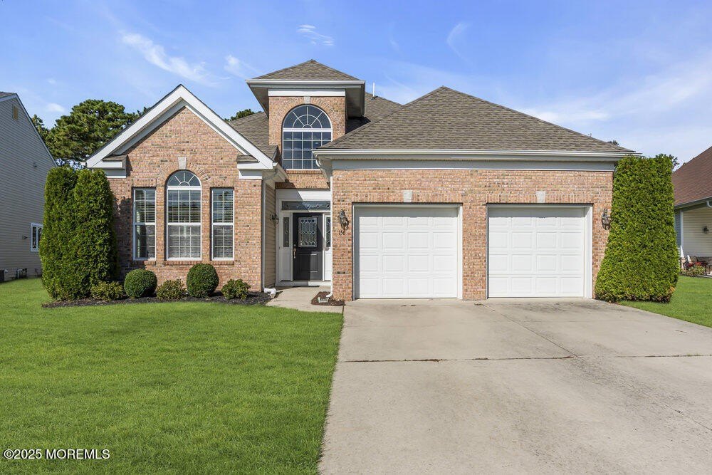 Currently Displayed Property Photo