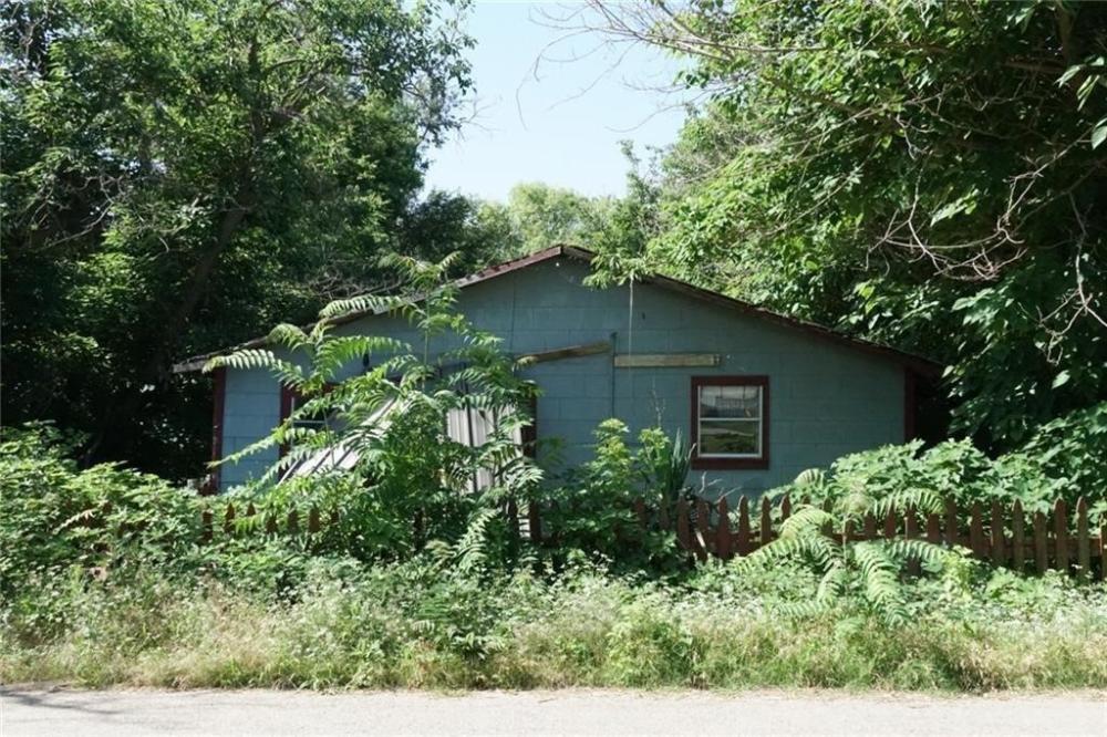 Currently Displayed Property Photo