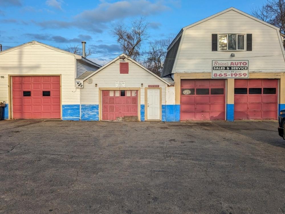 Currently Displayed Property Photo