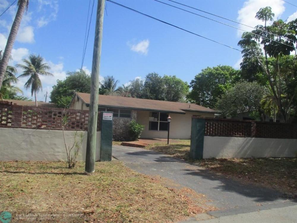 Currently Displayed Property Photo