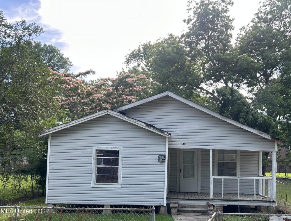 Currently Displayed Property Photo
