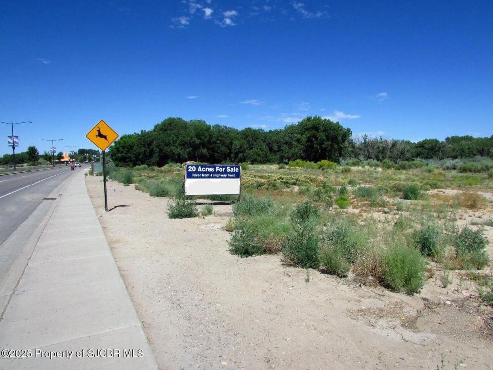 Currently Displayed Property Photo
