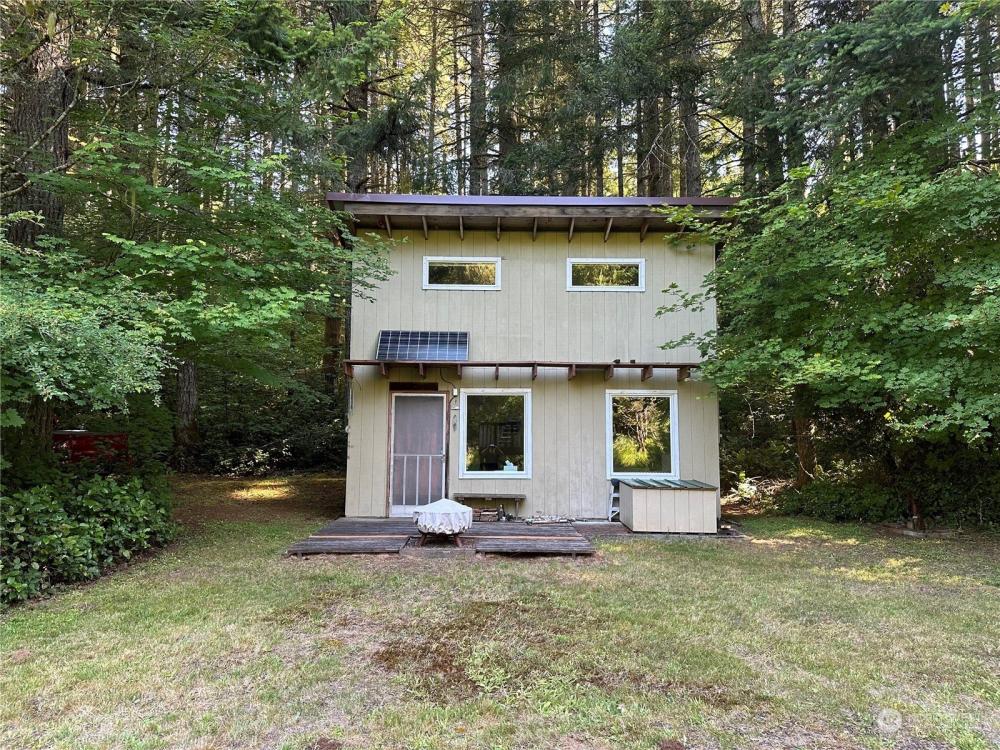 Currently Displayed Property Photo