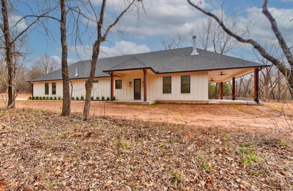 Currently Displayed Property Photo