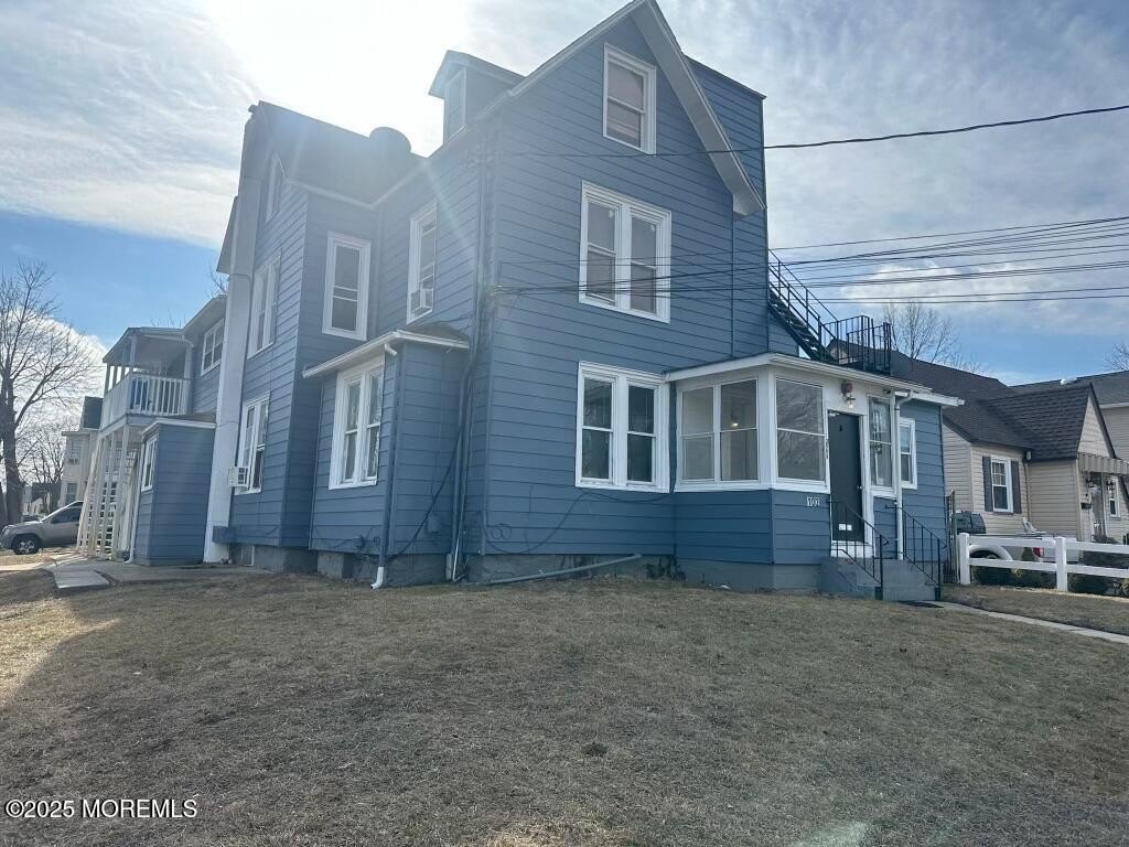 Currently Displayed Property Photo