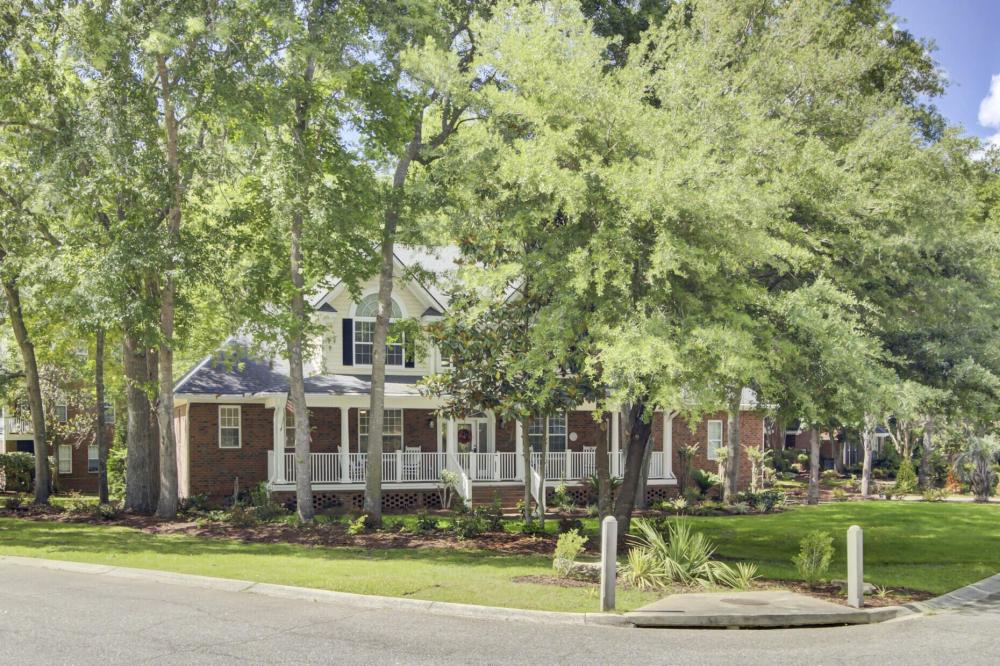 Currently Displayed Property Photo