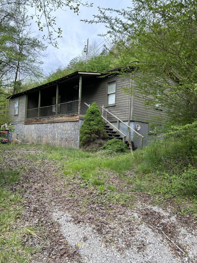 Currently Displayed Property Photo