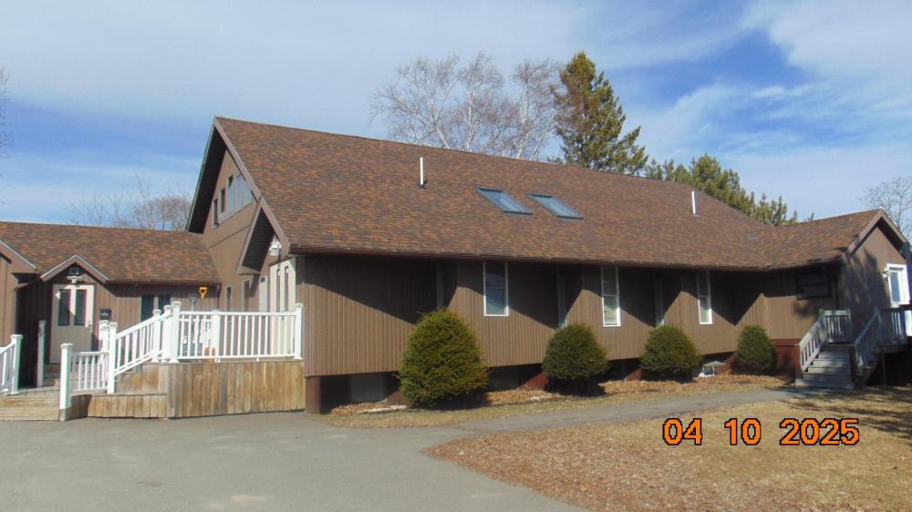 Currently Displayed Property Photo