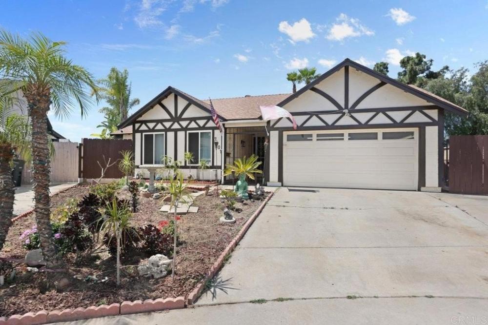 Currently Displayed Property Photo