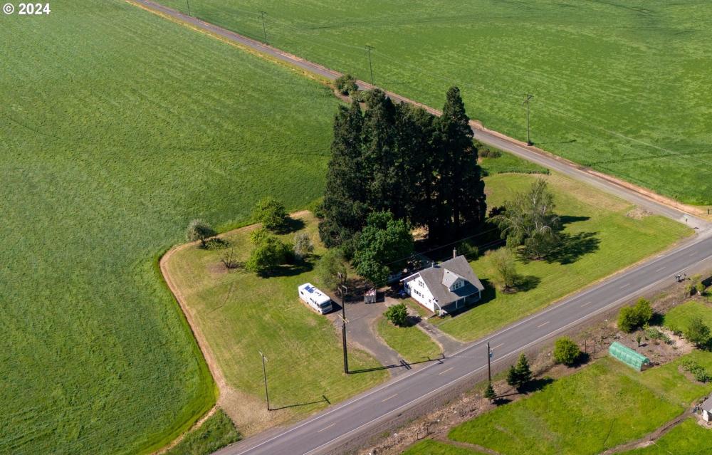 Currently Displayed Property Photo