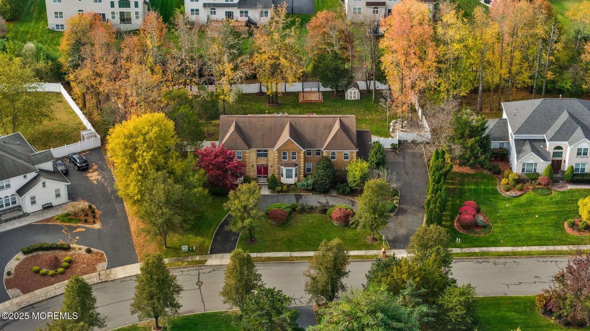 Currently Displayed Property Photo