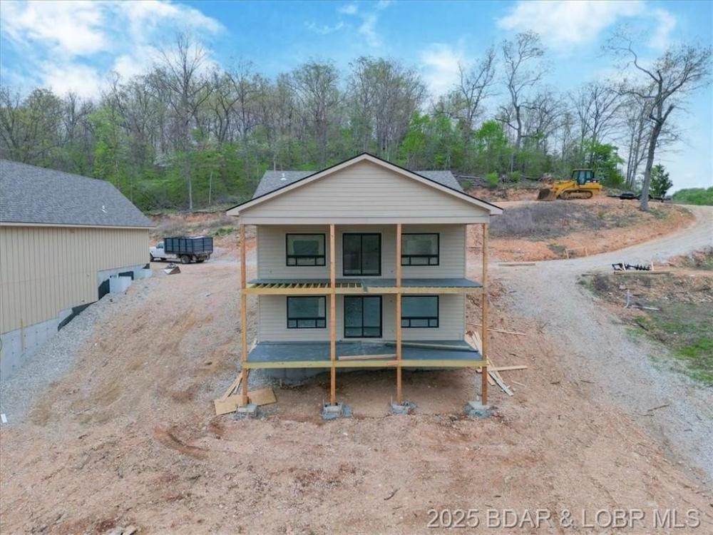 Currently Displayed Property Photo