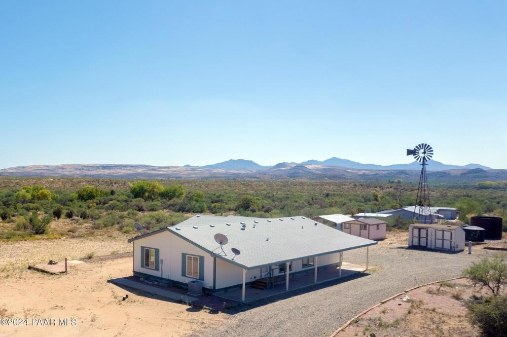 Currently Displayed Property Photo