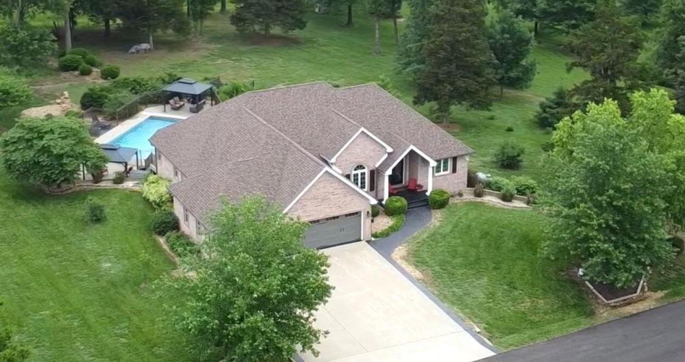 Currently Displayed Property Photo