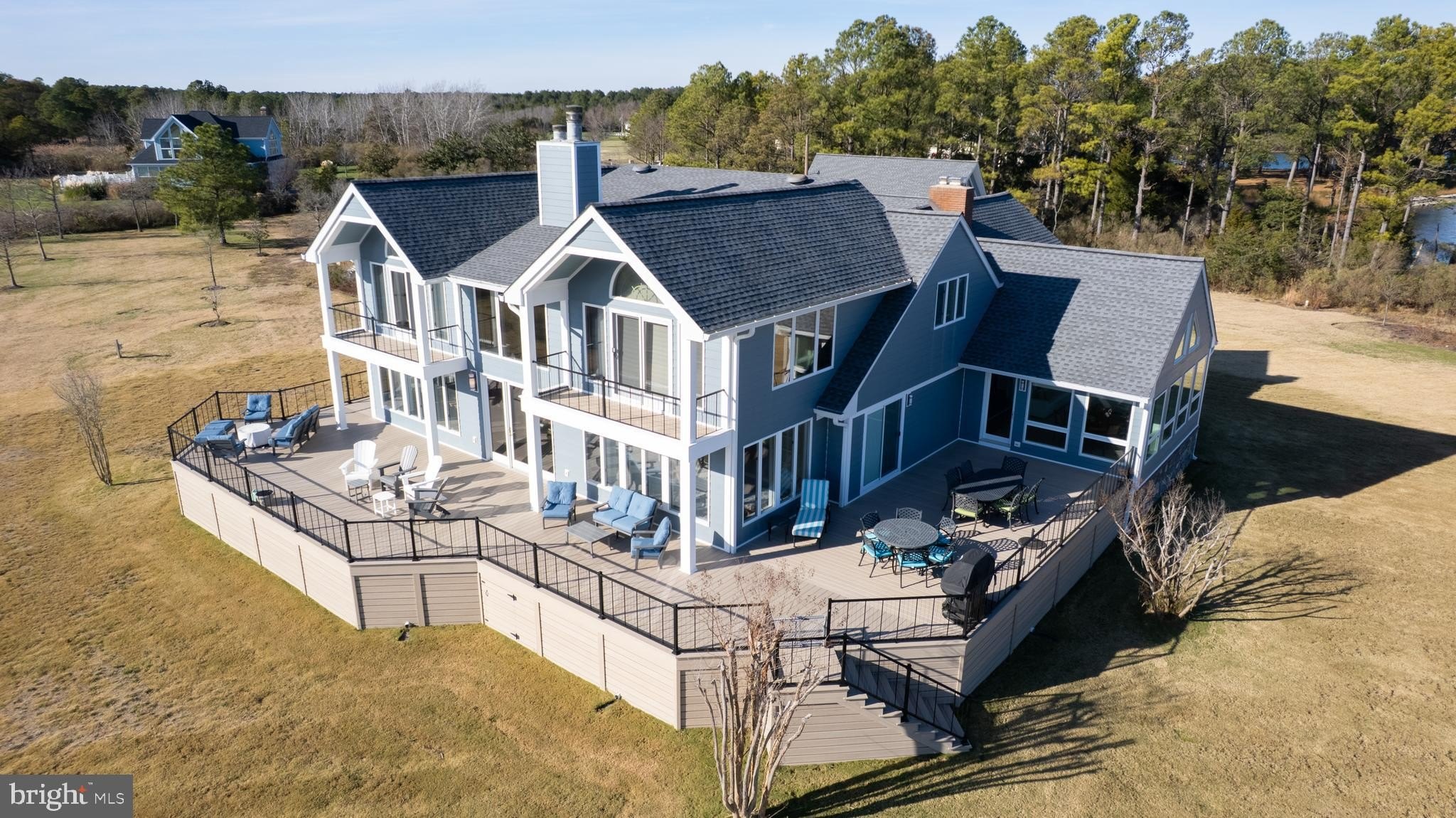 Currently Displayed Property Photo