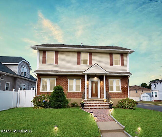 Currently Displayed Property Photo