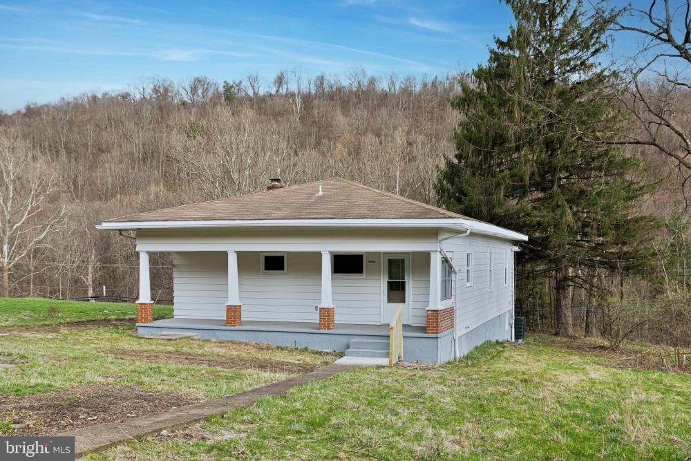 Currently Displayed Property Photo