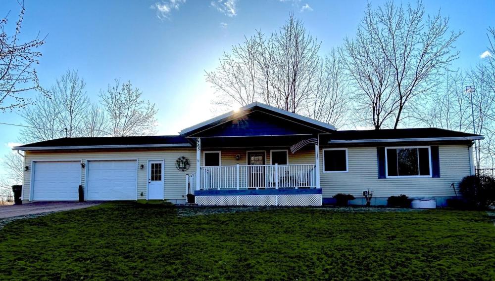 Currently Displayed Property Photo