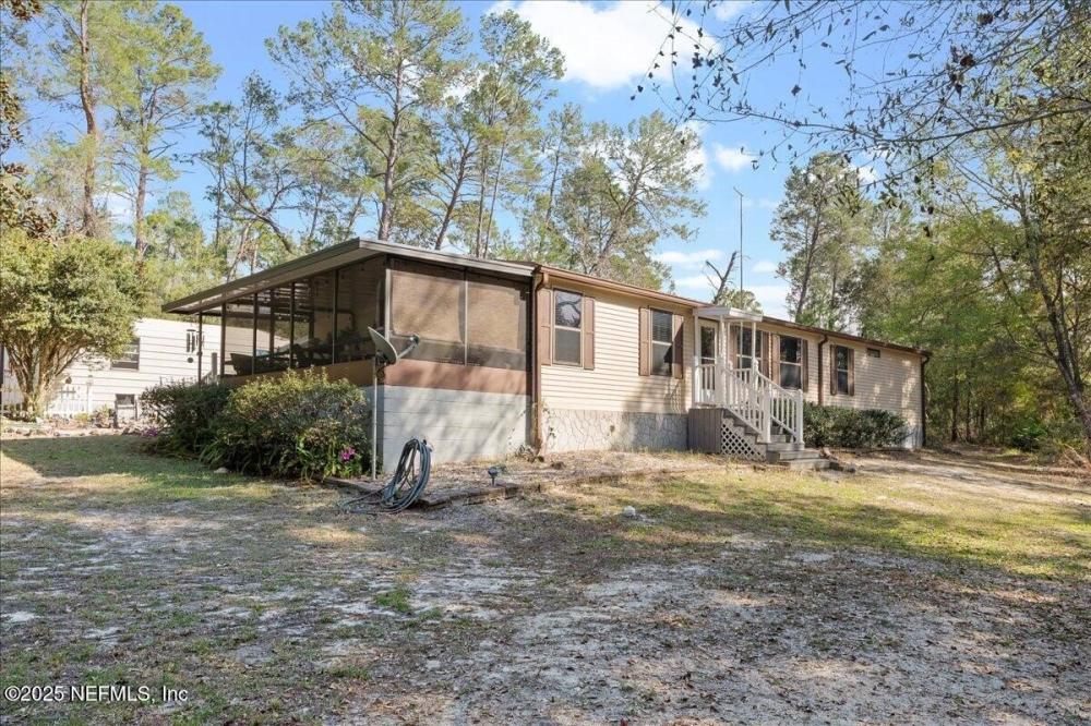 Currently Displayed Property Photo