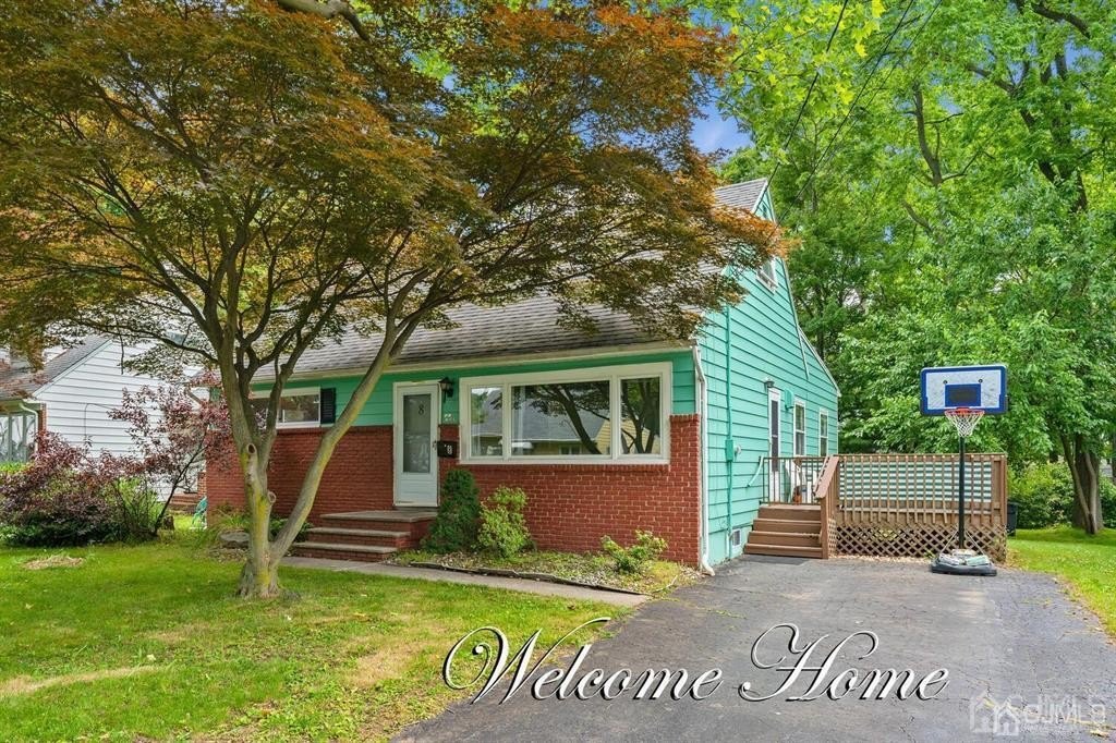 Currently Displayed Property Photo