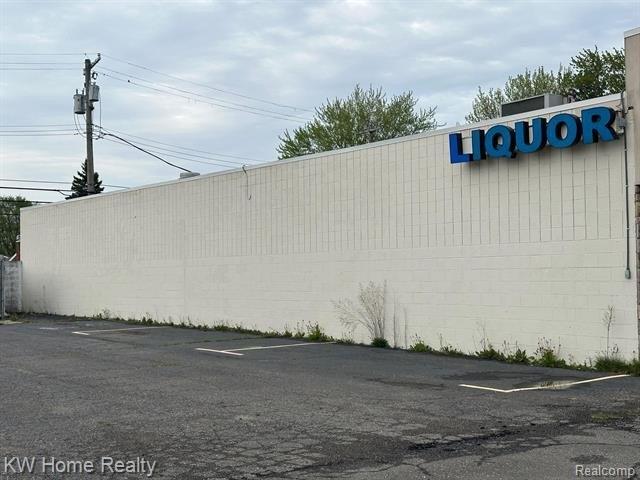 Currently Displayed Property Photo