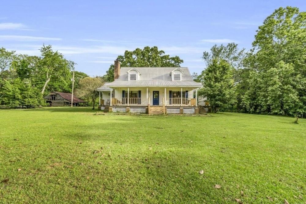 Currently Displayed Property Photo