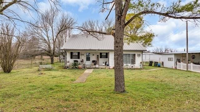 Currently Displayed Property Photo