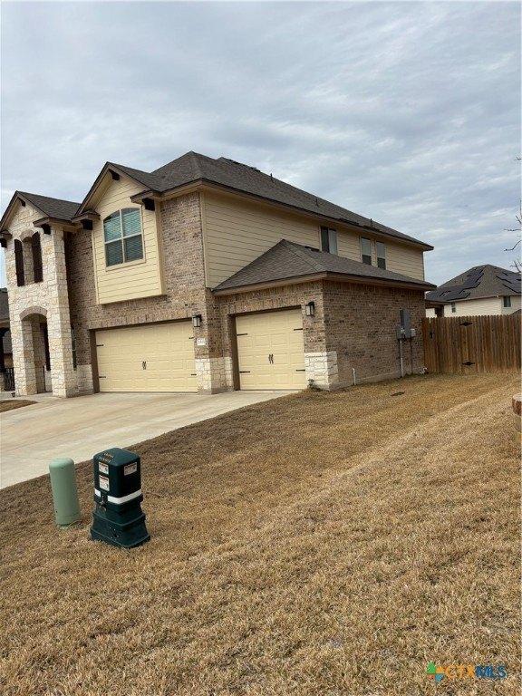 Currently Displayed Property Photo