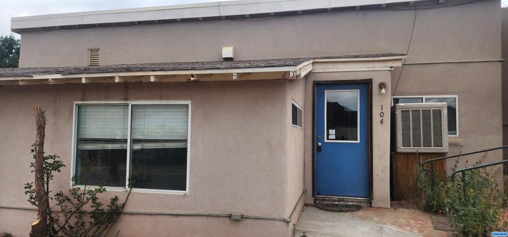 Currently Displayed Property Photo