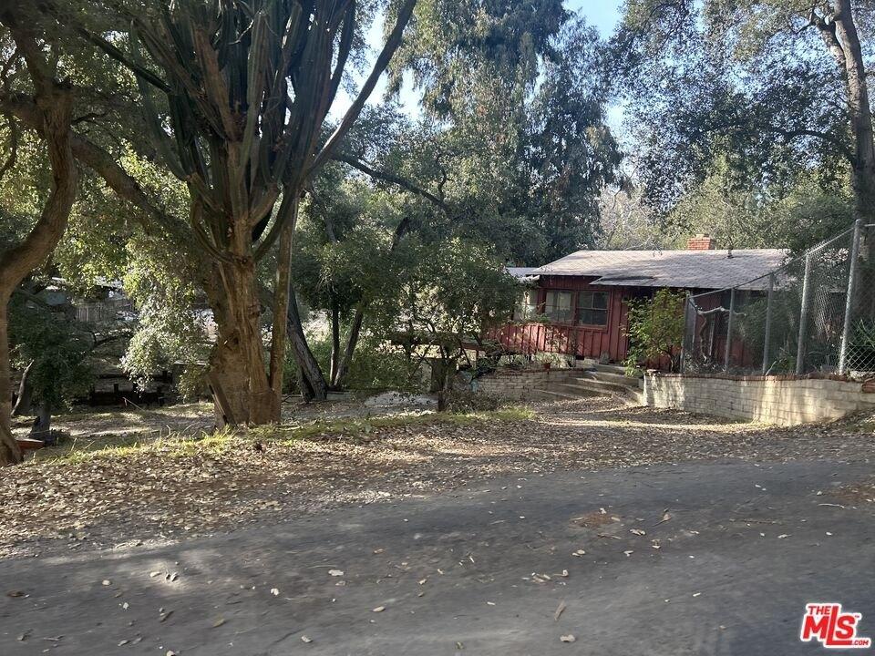 Currently Displayed Property Photo