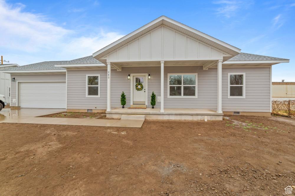 Currently Displayed Property Photo